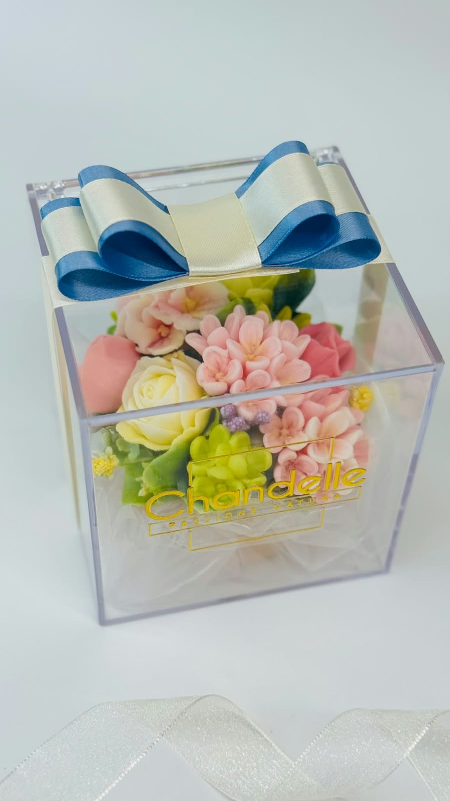 Mini Bouquet di fiori di sapone in scatola di Plexiglass e nastro